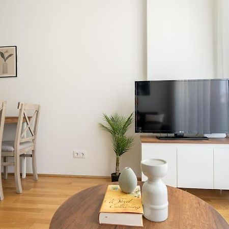 Trendy 1Br, Direct City Access By Hm Viena Exterior foto